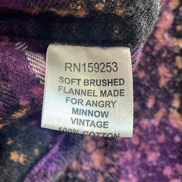 Angry Minnow Officially Licensed LA Lakers Purple FlannelSize Small